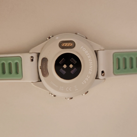 Garmin Forerunner 265S in White - Picture 4 of 9